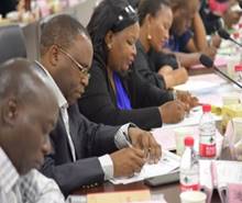 说明: http://cet.hnu.edu.cn/__local/1/70/2E/6EF7F6215C20CDAB083B73FE1BE_DDB69CD5_2440.jpg