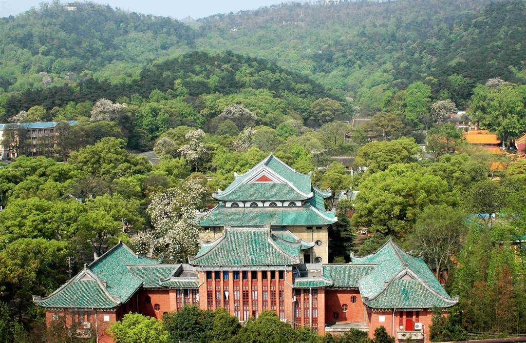 九游会j9官网登陆入口校园春色|9游体育平台春景|9游体育平台校园风光